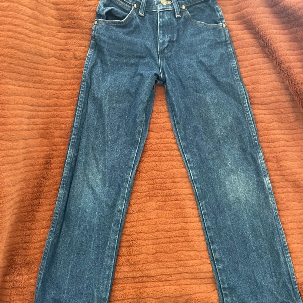 Wrangler Blue Jeans Classic Denim Style